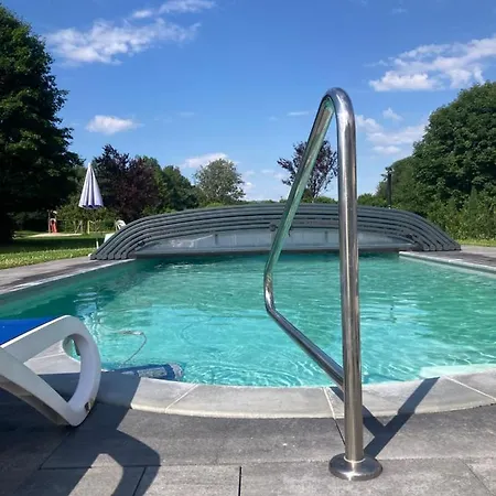 Familiensuite Mit Garten Und Poolnutzung *