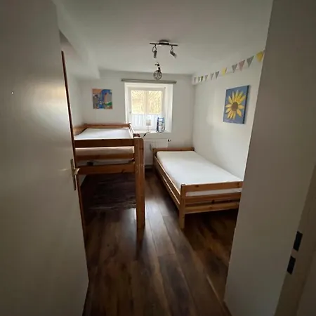 Apartment Familiensuite Mit Garten Und Poolnutzung *